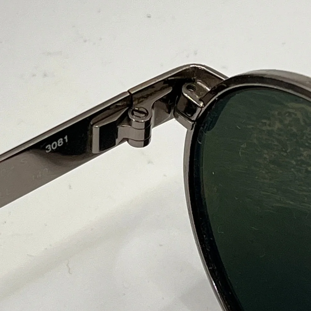 Byblos 570-S Oval Sunglasses Gold Tone Metal Green Lenses Made in Italy‎ Small